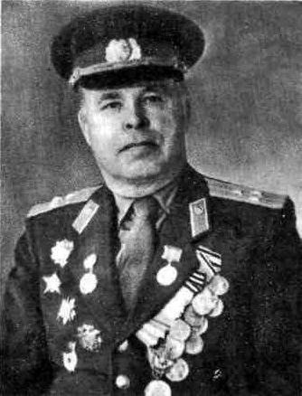 Немеренные версты (записки комдива) - i_042.jpg