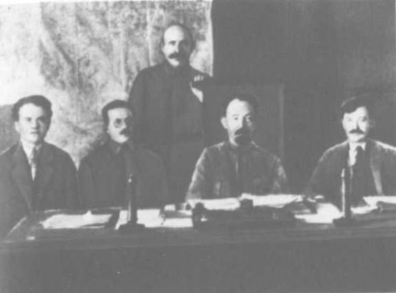 О Вячеславе Менжинском<br />Воспоминания, очерки, статьи - i_027.jpg