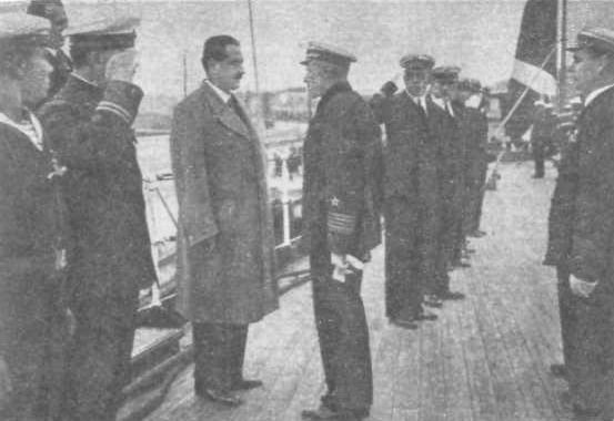 Адмирал Л. М. Галлер<br />Жизнь и флотоводческая деятельность - i_013.jpg