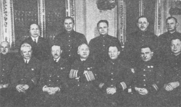 Адмирал Л. М. Галлер<br />Жизнь и флотоводческая деятельность - i_015.jpg