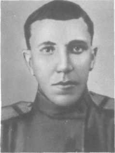 У Кремлевской стены (сборник) - i_011.jpg