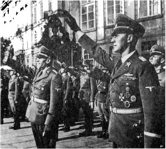 Райнхард Гейдрих — паладин Гитлера<br />(сборник) - i_018.jpg