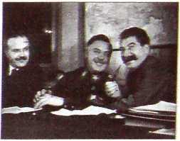 Исторические хроники с Николаем Сванидзе. Книга 2. 1934-1953 - i_045.jpg