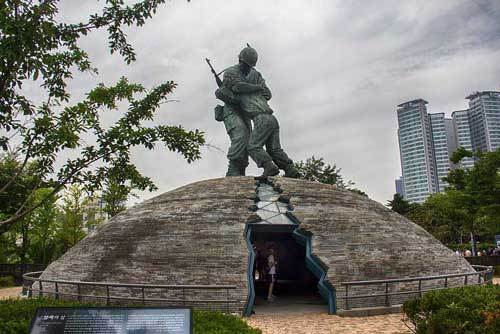 Трени-ян (с иллюстрациями) (СИ) - i_052.jpg