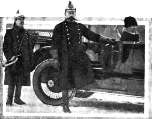 Вася у пожарных<br />(Рассказ для детей) - i_010.jpg