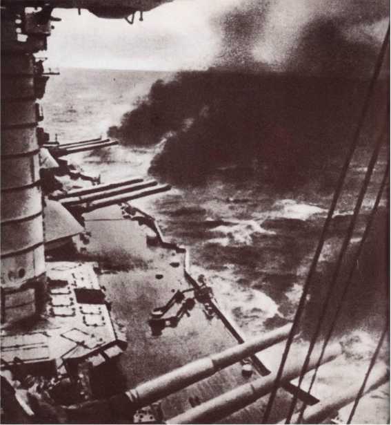 Тысяча четыреста восемнадцать дней<br />(Рассказы о битвах и героях Великой Отечественной войны) - i_369.jpg