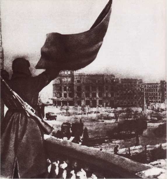 Тысяча четыреста восемнадцать дней<br />(Рассказы о битвах и героях Великой Отечественной войны) - i_432.jpg