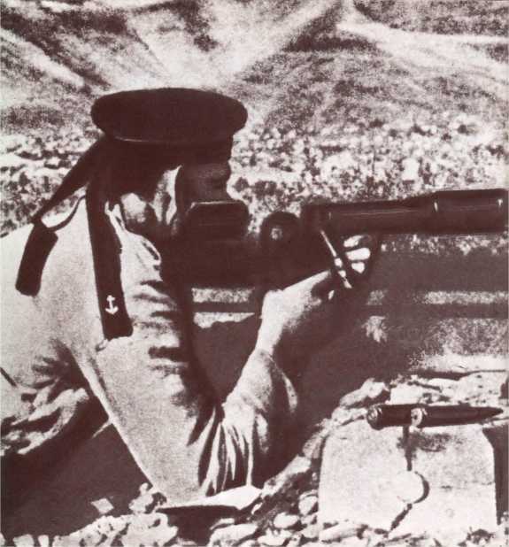 Тысяча четыреста восемнадцать дней<br />(Рассказы о битвах и героях Великой Отечественной войны) - i_559.jpg