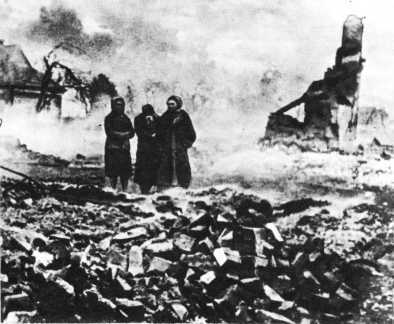 Тысяча четыреста восемнадцать дней<br />(Рассказы о битвах и героях Великой Отечественной войны) - i_600.jpg