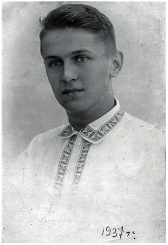 Юрий Иванович Максюта. Предельная дальность - i_007.jpg