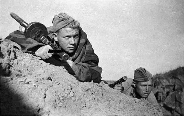 Оборона Севастополя<br />(Полная хроника – 250 дней и ночей) - i_002.jpg