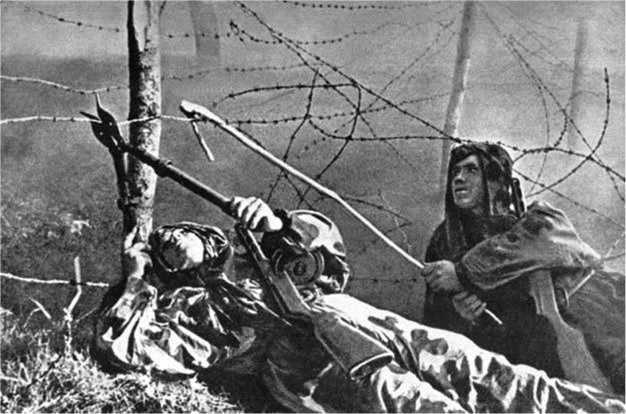 Оборона Севастополя<br />(Полная хроника – 250 дней и ночей) - i_010.jpg