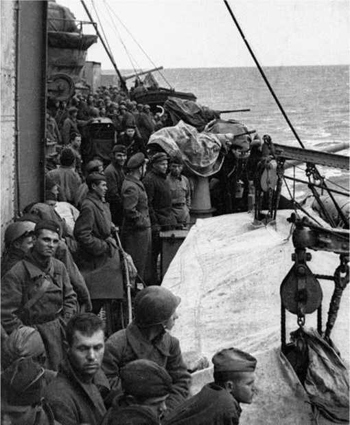 Оборона Севастополя<br />(Полная хроника – 250 дней и ночей) - i_013.jpg