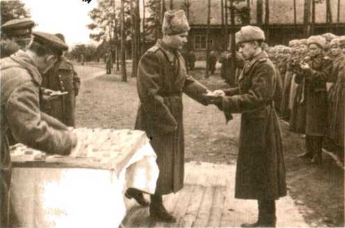 Полководцы Великой Отечественной<br />(Книга для учащихся старших классов) - i_016.jpg