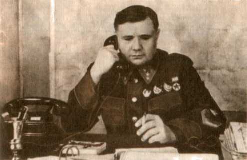 Полководцы Великой Отечественной<br />(Книга для учащихся старших классов) - i_042.jpg