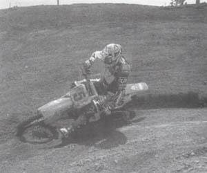 Профессиональные приемы вождения кроссового мотоцикла и эндуро - i_046.jpg