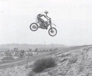 Профессиональные приемы вождения кроссового мотоцикла и эндуро - i_074.jpg